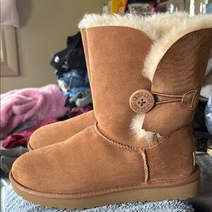 UGG Tan Winter Boots with Cream Sheepskin Lining